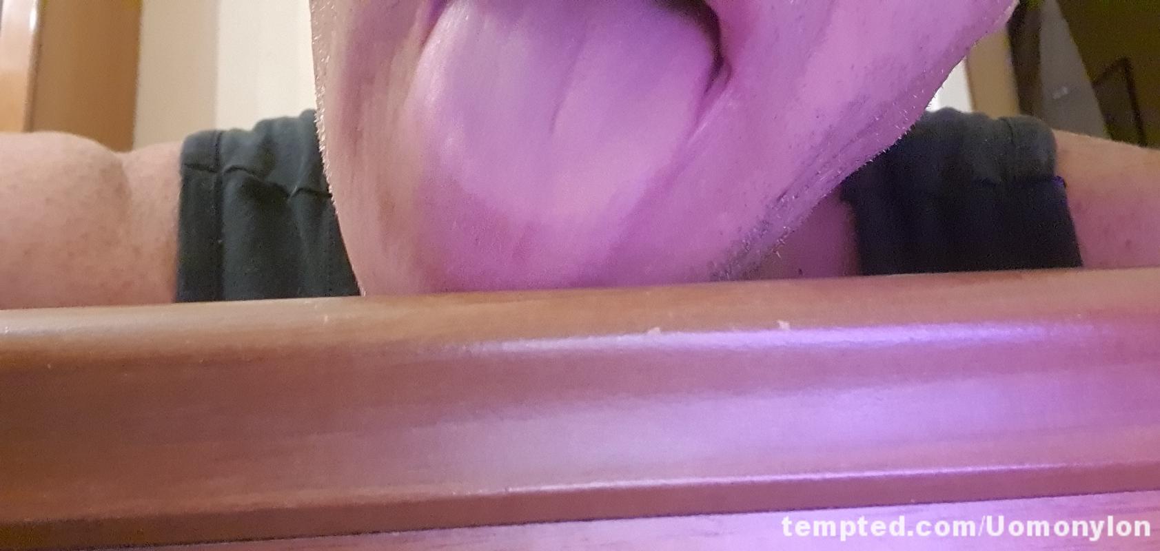 Fammela leccare sii arrapata dammi quelle mutande lo so che hai voglia