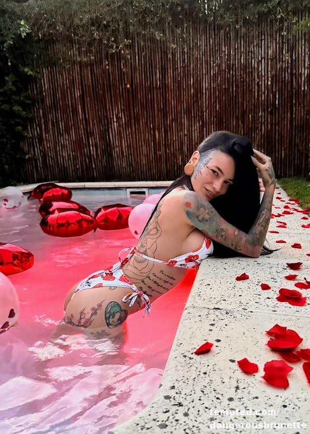 valentine's is around the korner #ValentinesDay  #Romance  #Love #Photoshoot #Photography #Erotic #Sensual #tattoo #tattooed #tattedgirl #WaterPlay #outdoors #OutdoorLover 
