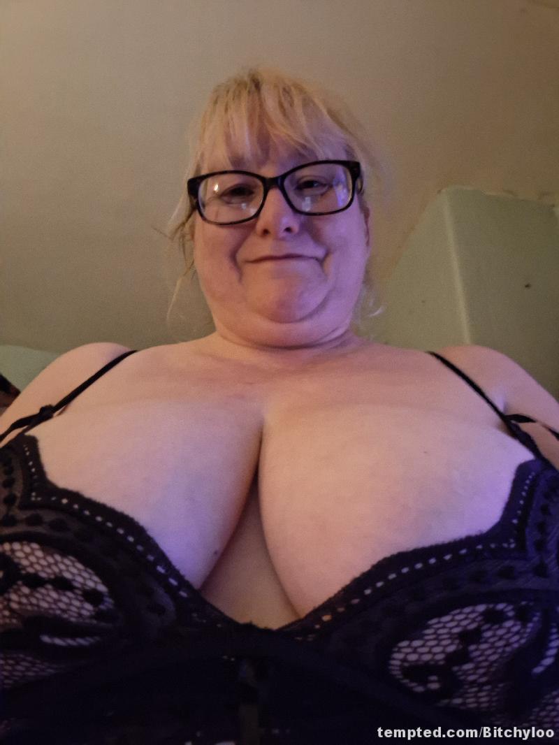 Big blonde bomb shell  #BigAndBeautiful 
