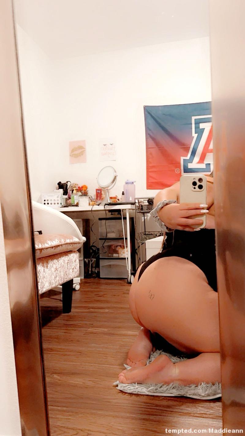 All that ass #BigBooty  #Curvy  #Thick 