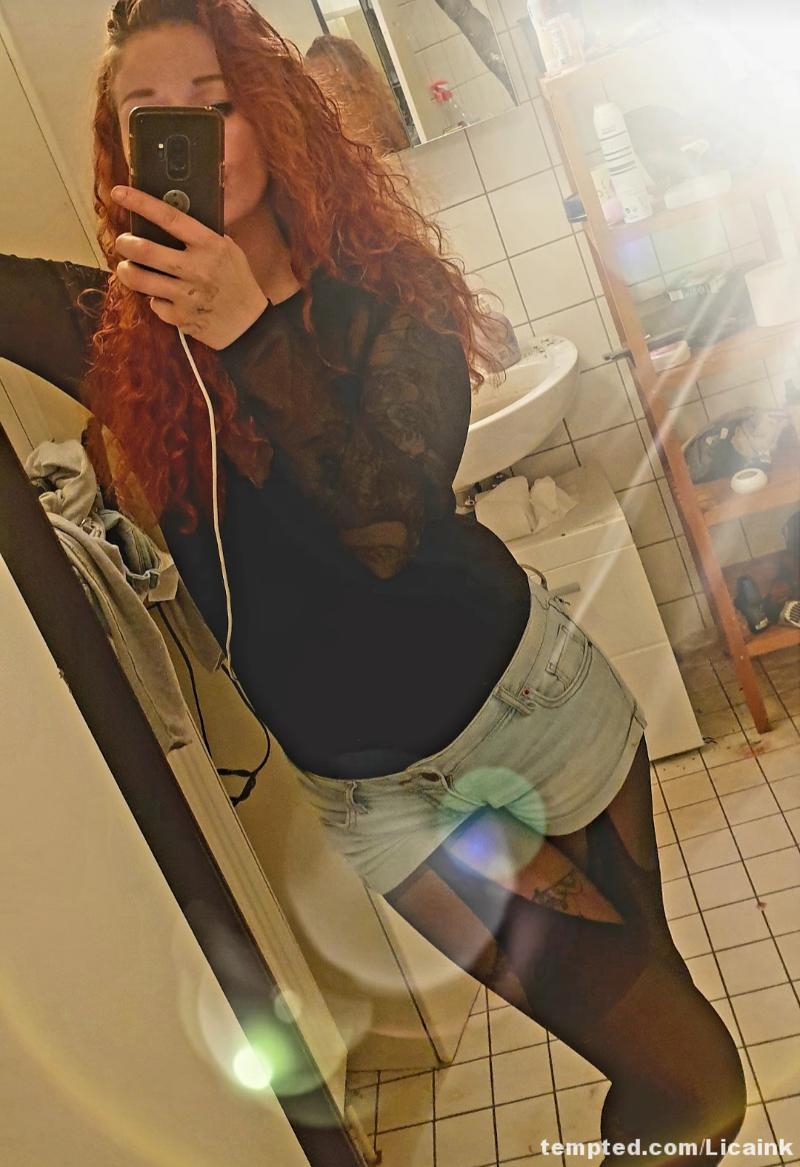 #SexyRed #inked#techno#bitch
