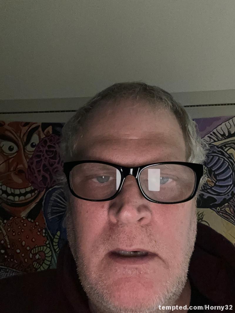 I am looking for hardcore sexual behave willing to play with toys any desire is my fatasy