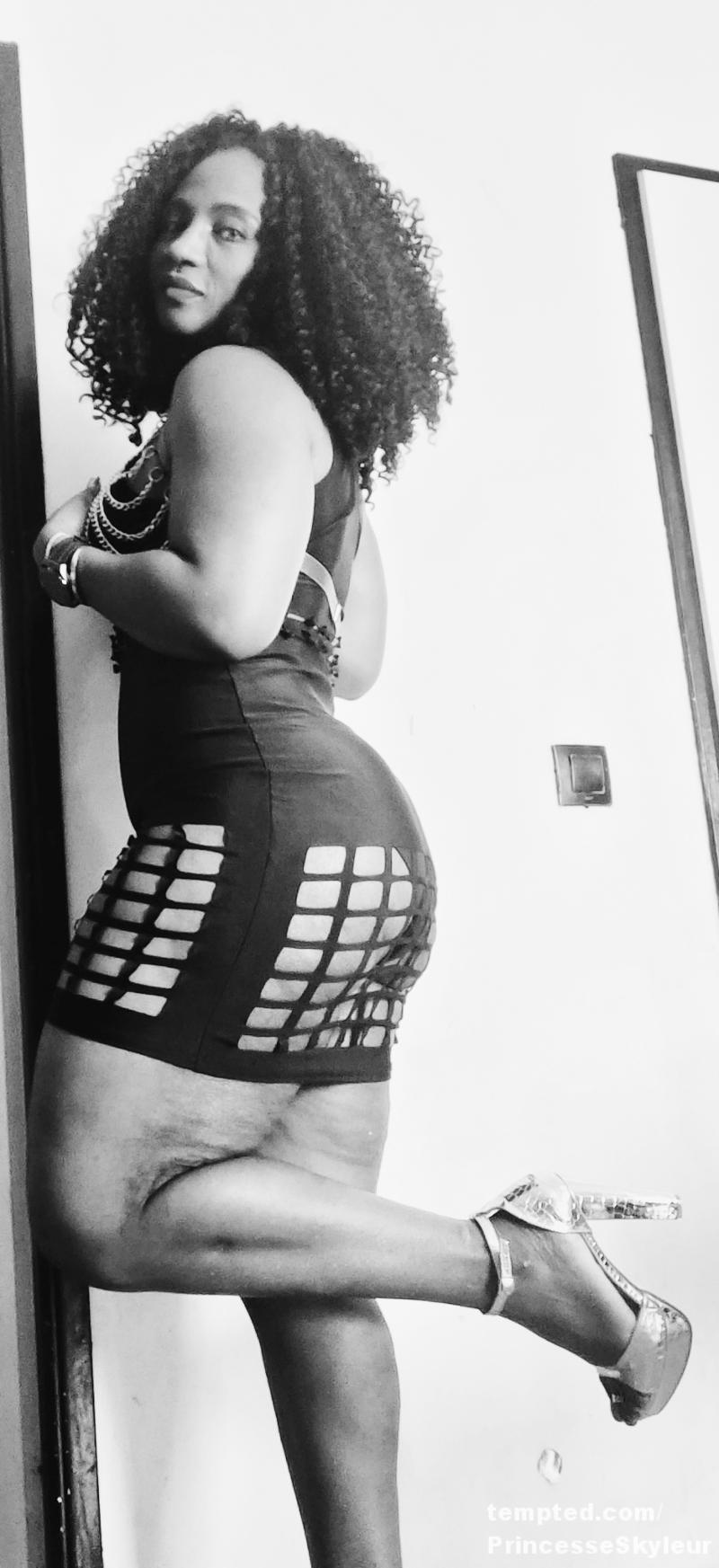 #JoinMeNow on my live show on cam4 #TheRealTemptation  #LiveShow  #LiveShow 