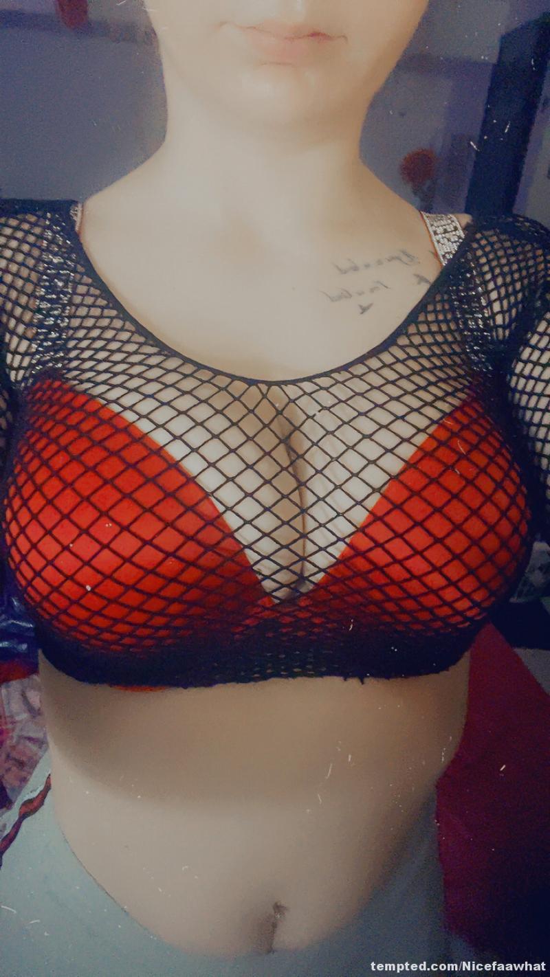 😋