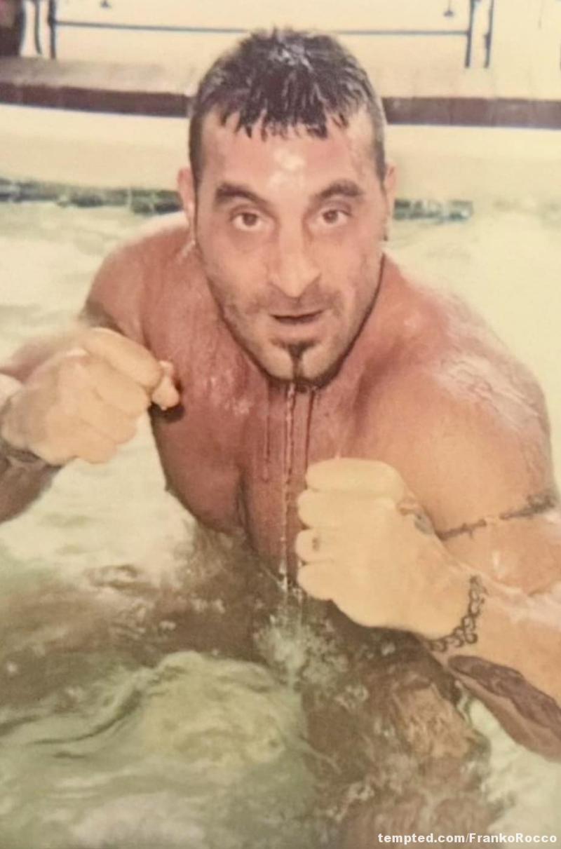 Naked Fitness Guy 