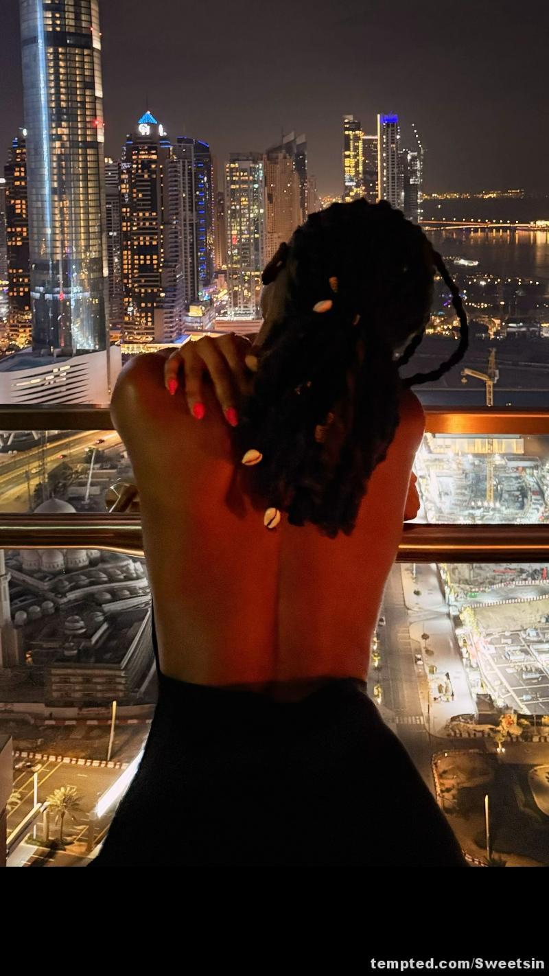 The city lights know my secrets… do you want to?