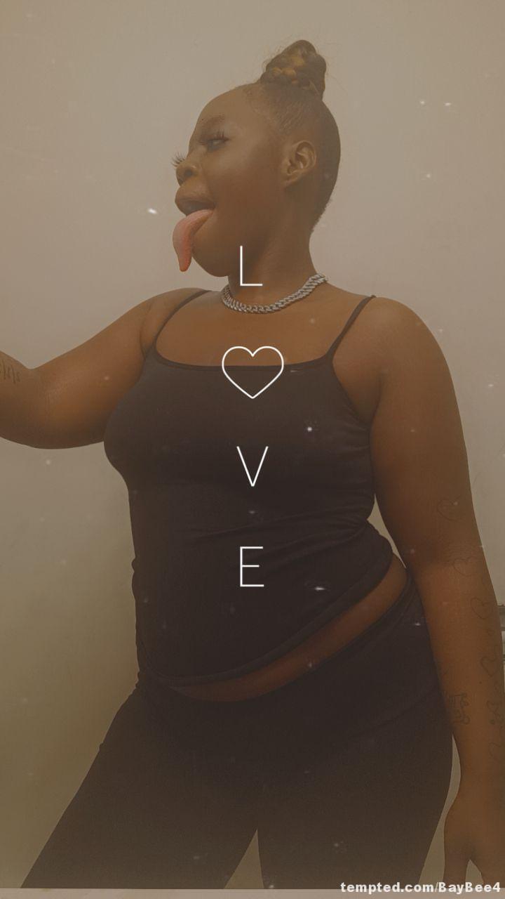 Long tongue fat ass nice tits #BigAss  #BigTits 