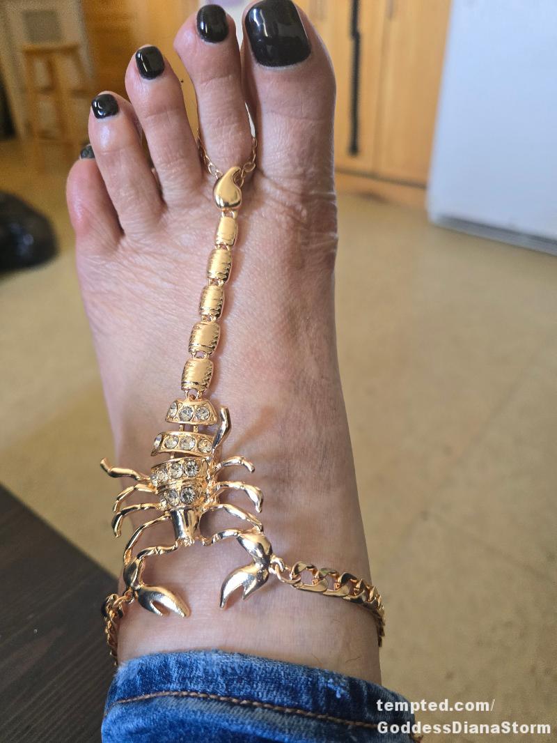 The Sole of a Goddess