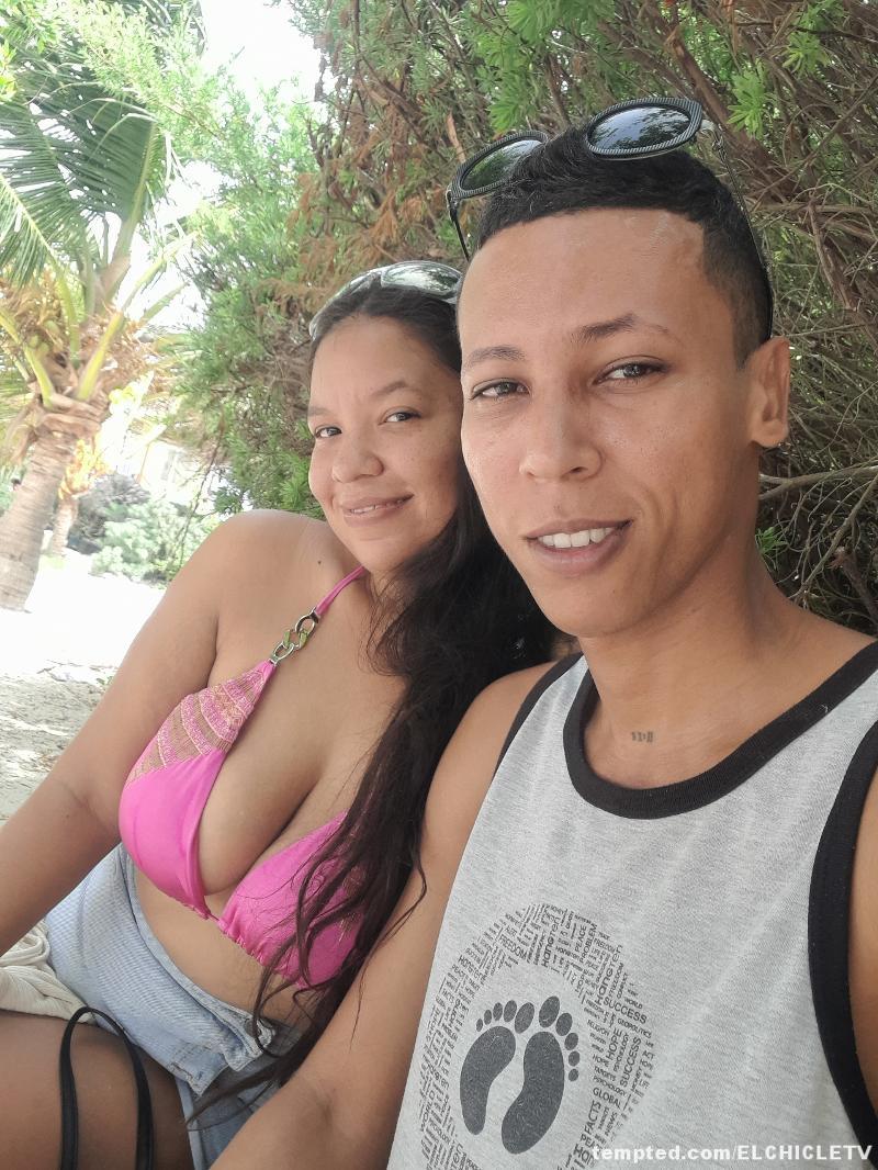 dia de playa muy caliente con mi esposa en la isla de san andres #BeachFun  #HotDay  #IslandLife  #BeachFun 