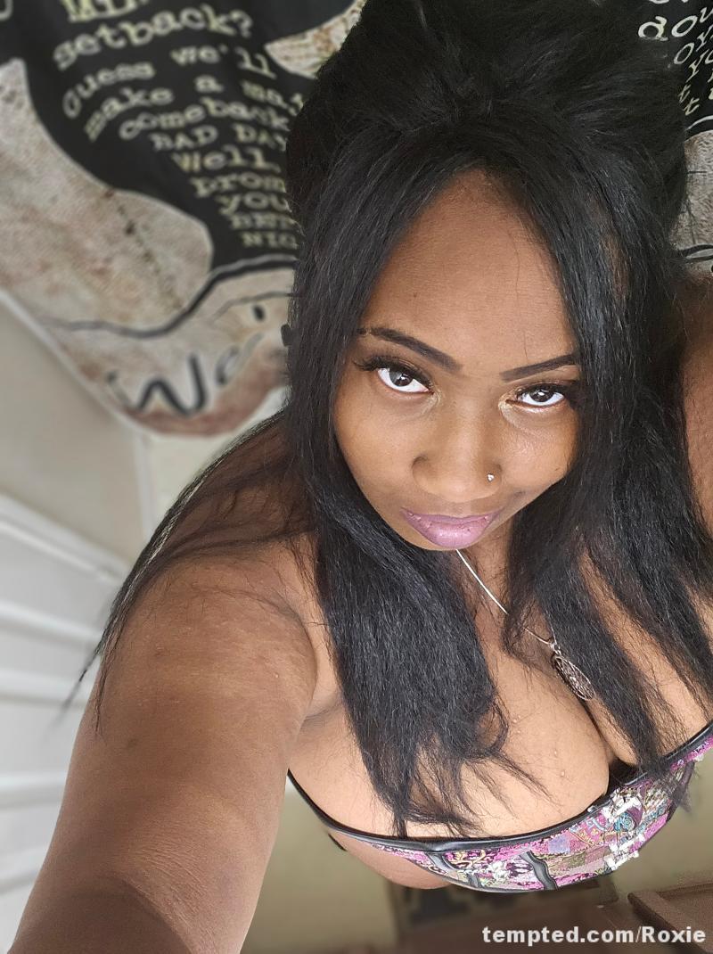 Goddess Roxie