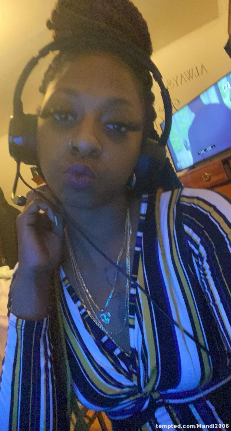 Hey I’m Mandi subscribe for videos 🤪