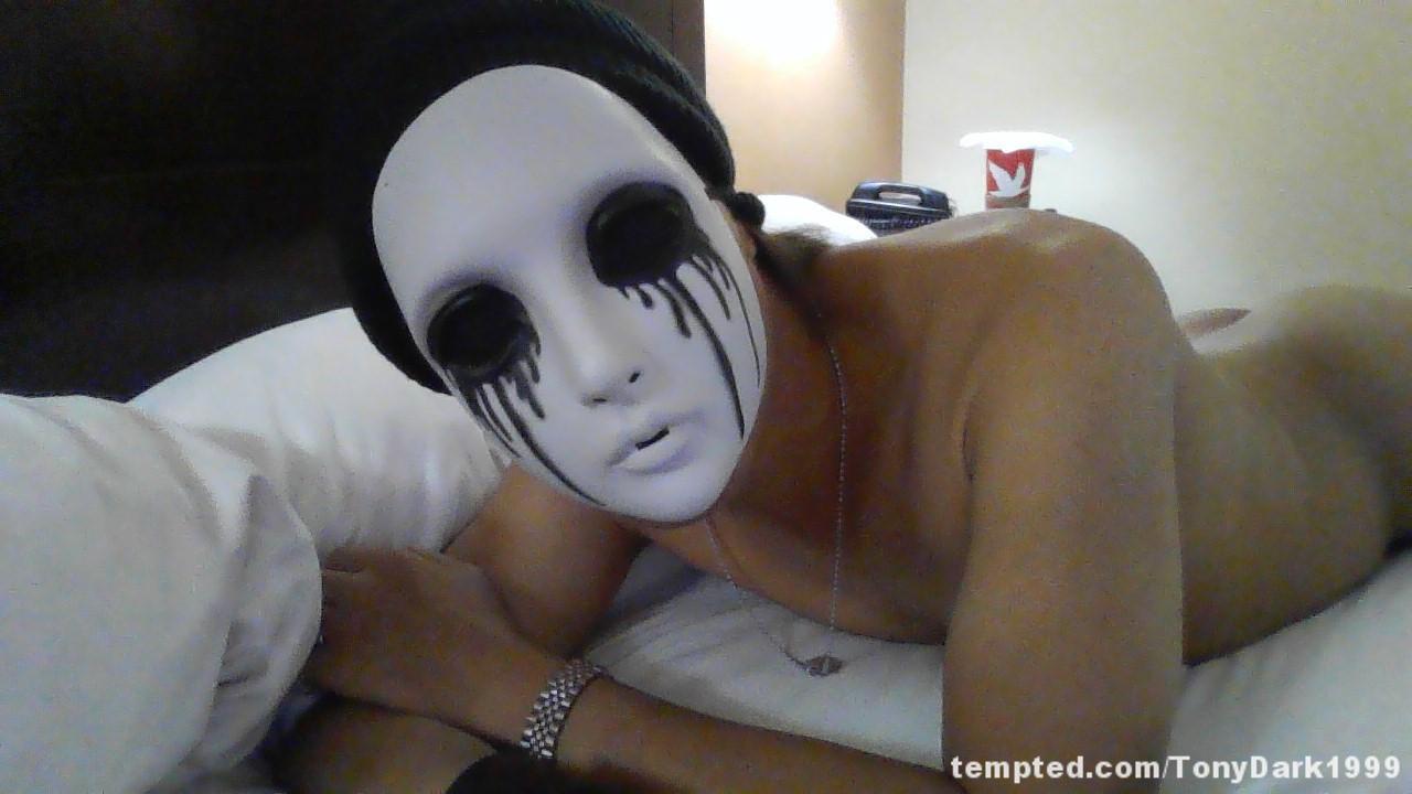🎃💀🎃Halloween Masquerade Me In My Ghost Mask 1🖤👻👻🖤 #maskedplay Altmodel #altmodels #eroticcosplay #maskedseduction #halloweenerotica #ass #GhostMaskKink #nudephotography 
