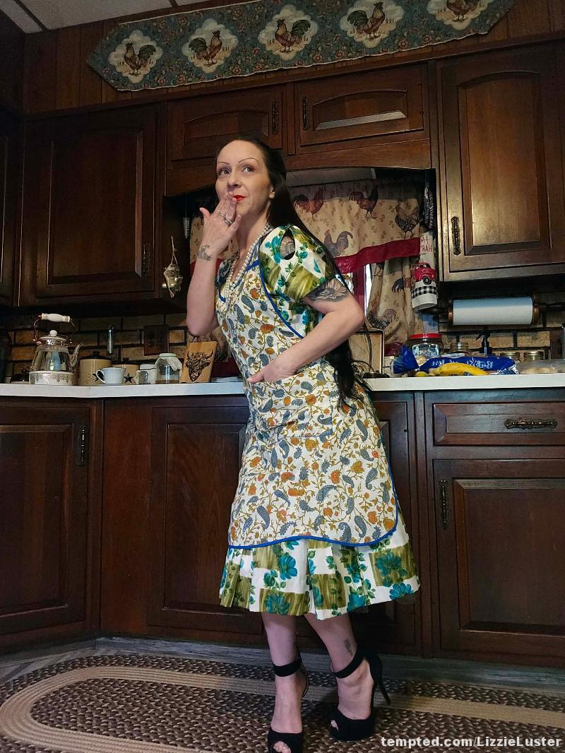 Vintage Fetish #VintageKink #Vintage  #vintagefetish  #retrokink  #ClassicErotica #dress #longhair #PetiteBrunette #PetiteBeauty #kinks 