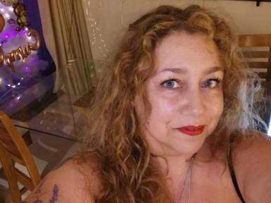 ElegantMilf