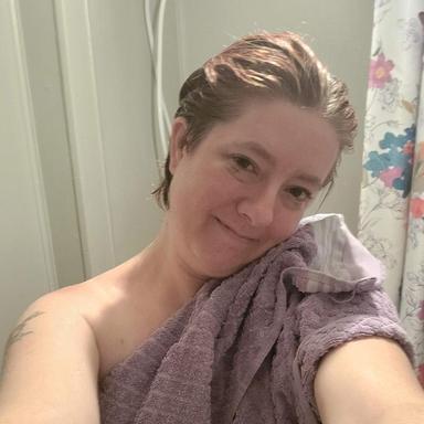 Ava42