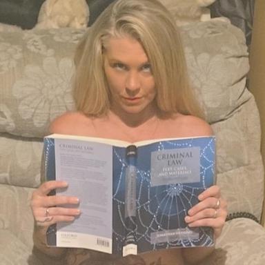 Blonde_Bella