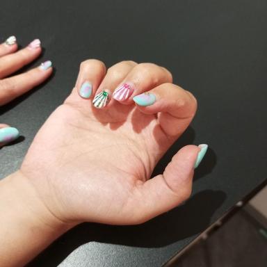 sex and nails manicure art