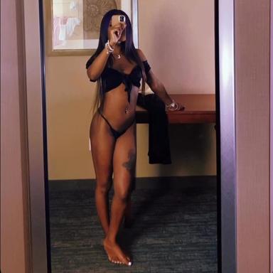 Leyah Banks 👠