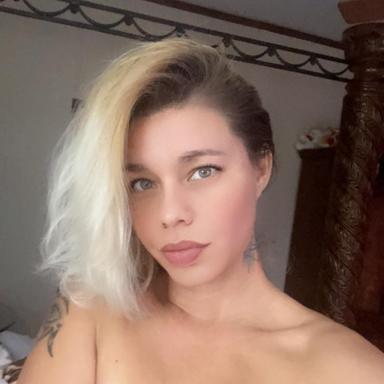 Honey_Suckle