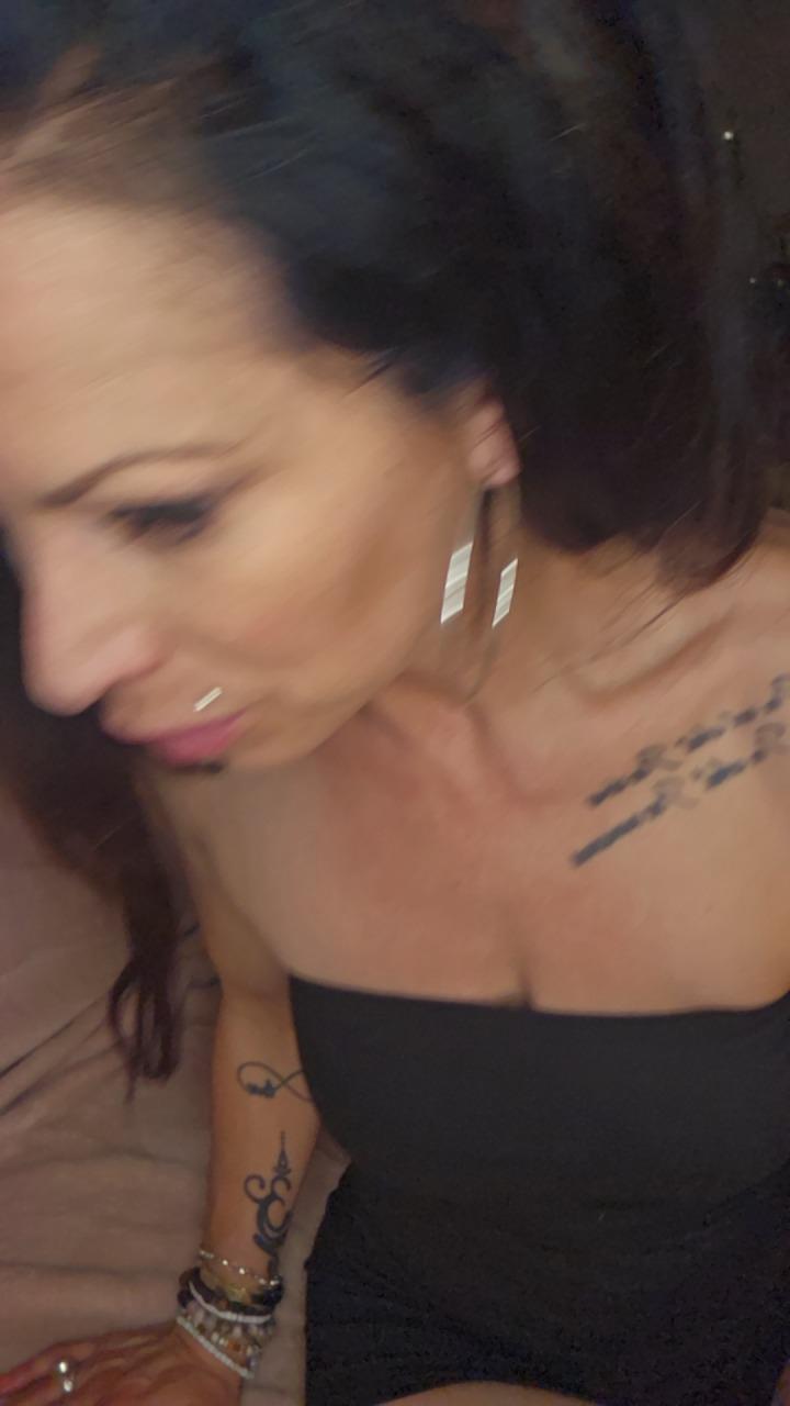 Live show from May 17 2026, 22:15