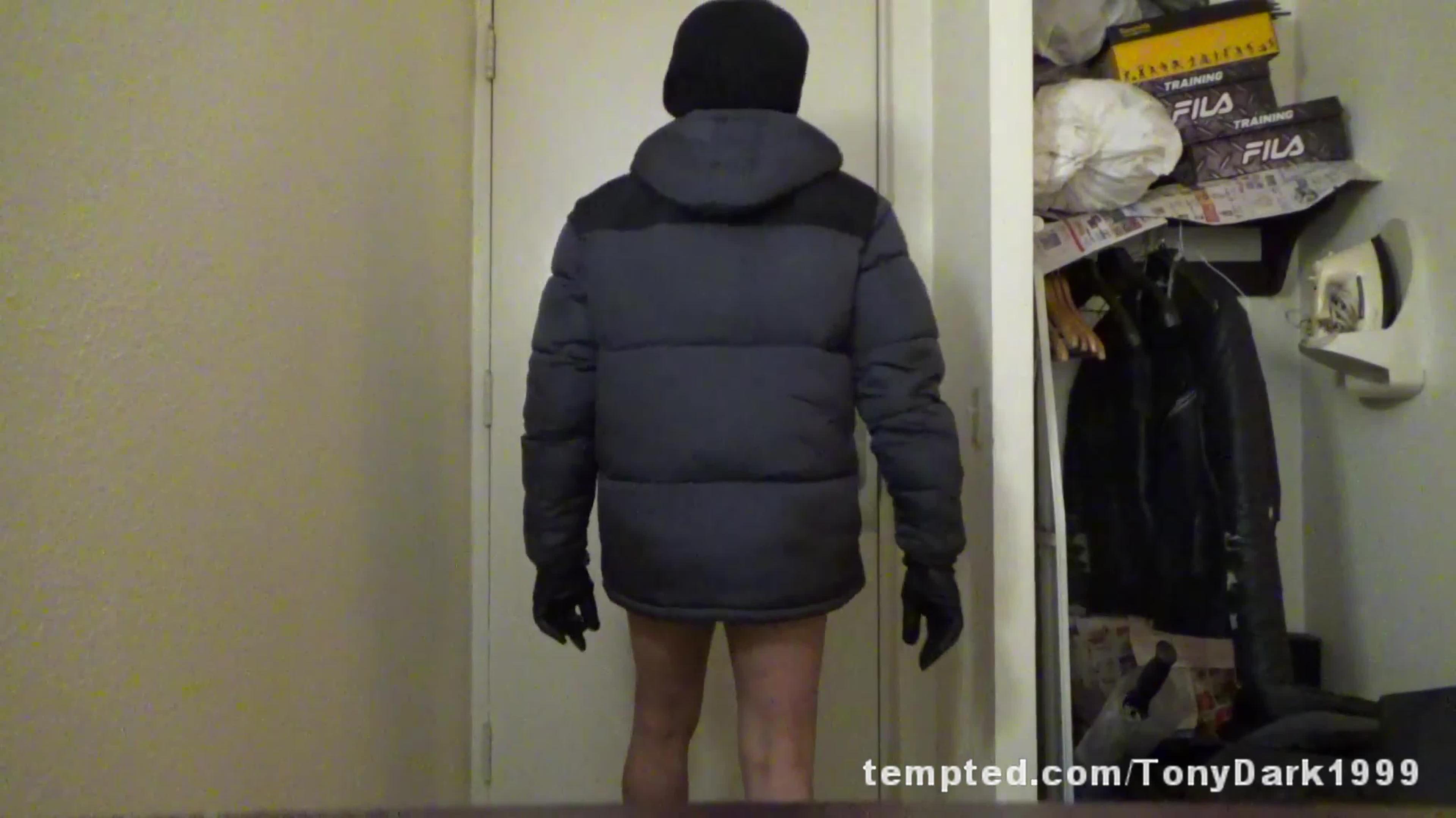 My Winter Shell 1π§₯βοΈππ€ #AltModel #altmodels #sensuallayers #Fashion #fashionmodel #fashionShow #WinterClothing #winterseduction #sensualwinter #CockTease #AssTease #stripTeaseShow #NakedFun