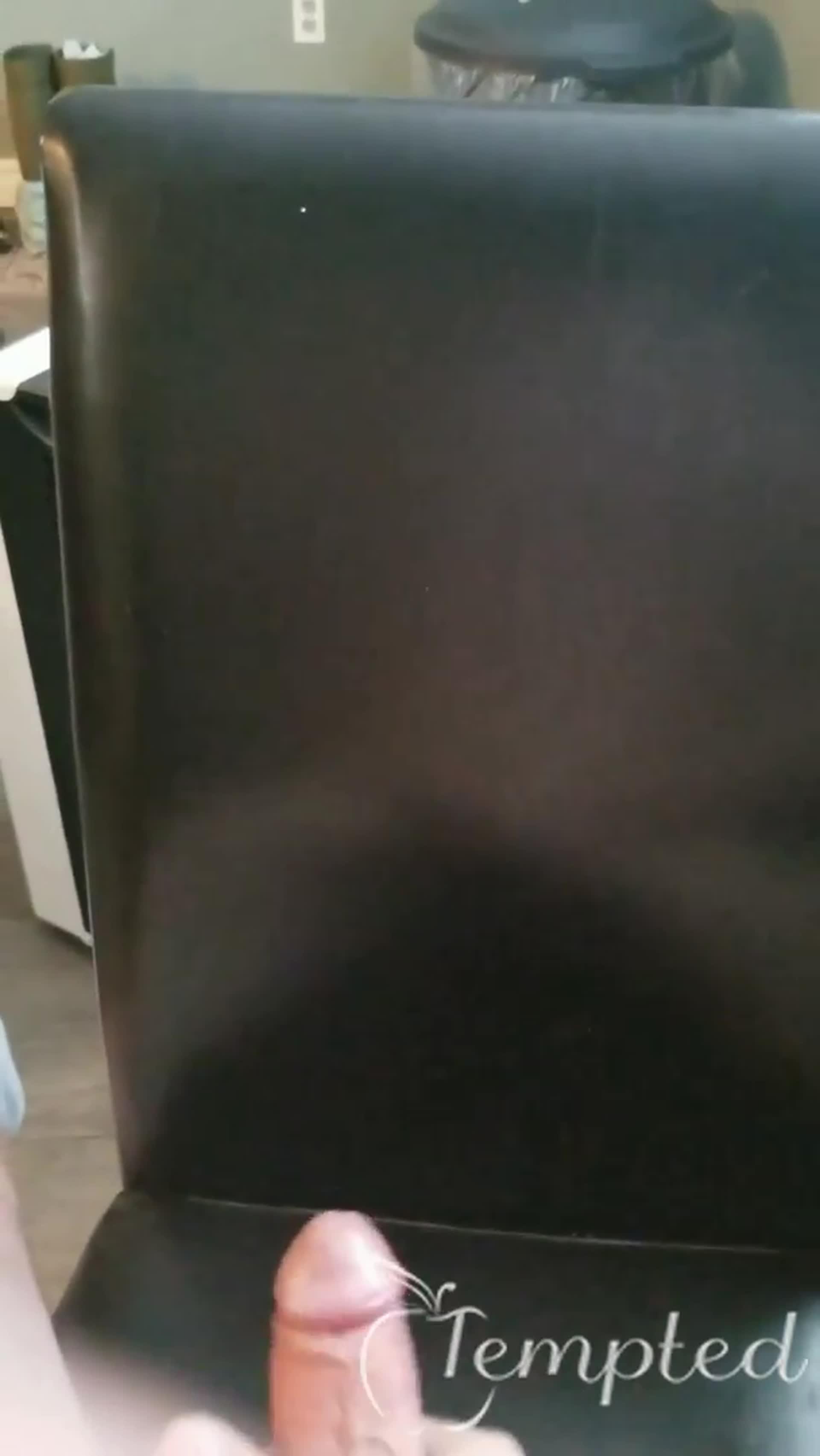 HUGE CUMSHOT FROM MY HUGE DICK