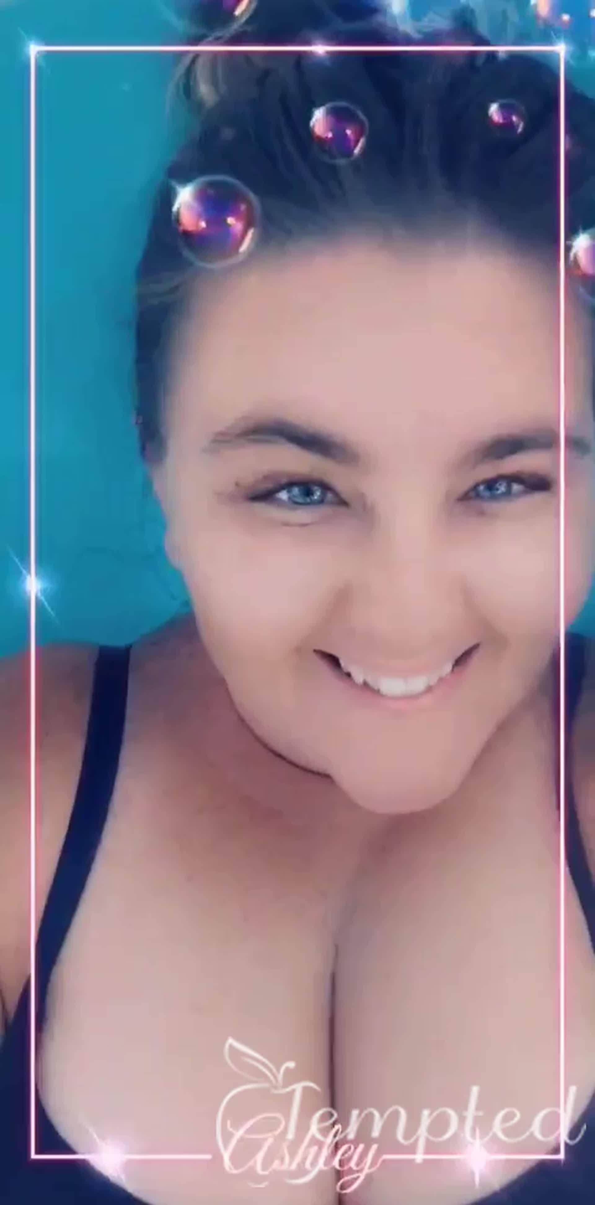 Looking cute, floating in the pool!