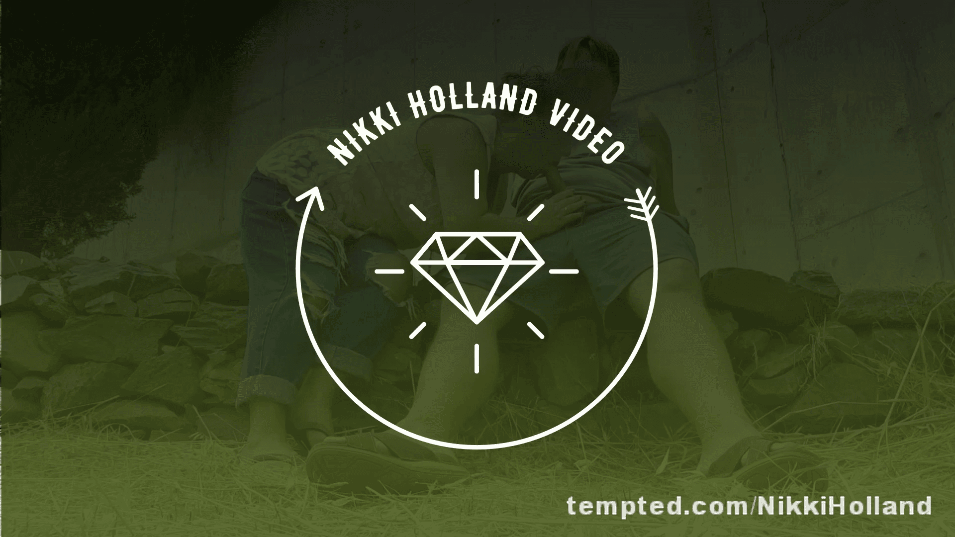 Outdoors blowjob and swallow #oralpleasure #outdoorsex