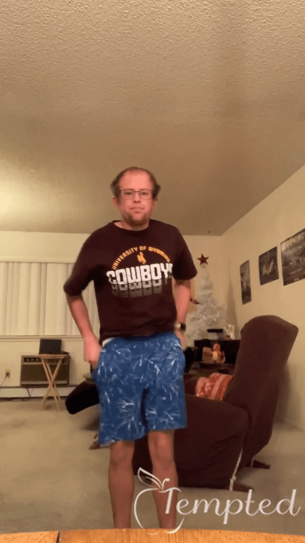 strip tease (my first video)