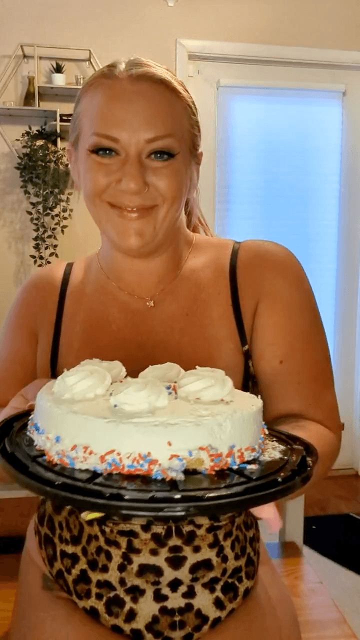 Celebrate 1 year on TEMPTED with me 🍎🥳