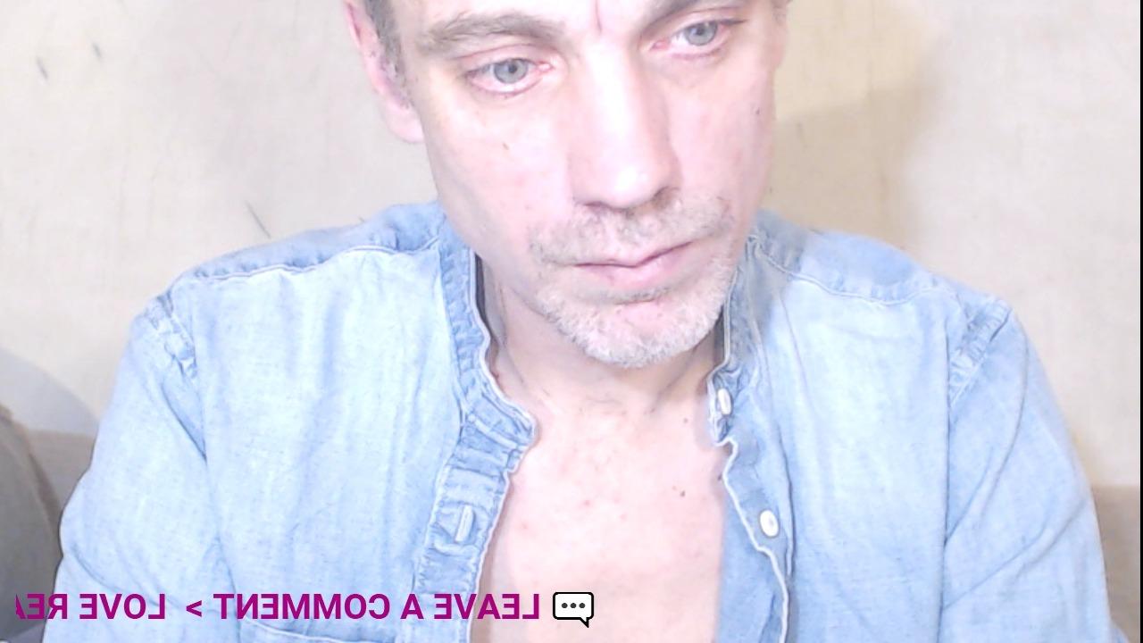 WAITING FOR PRIVATE SHOW :p