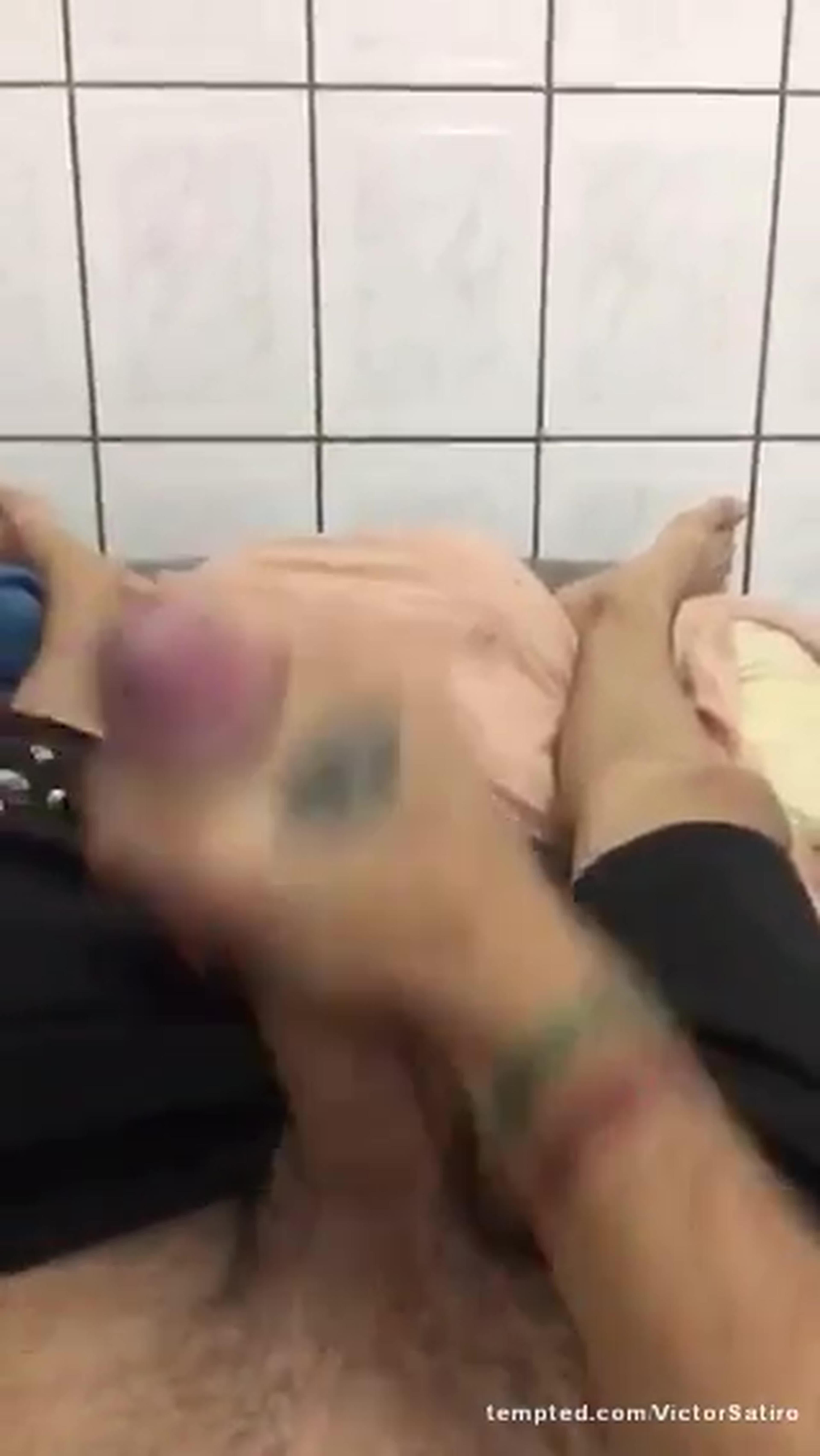no sofá 🛋
