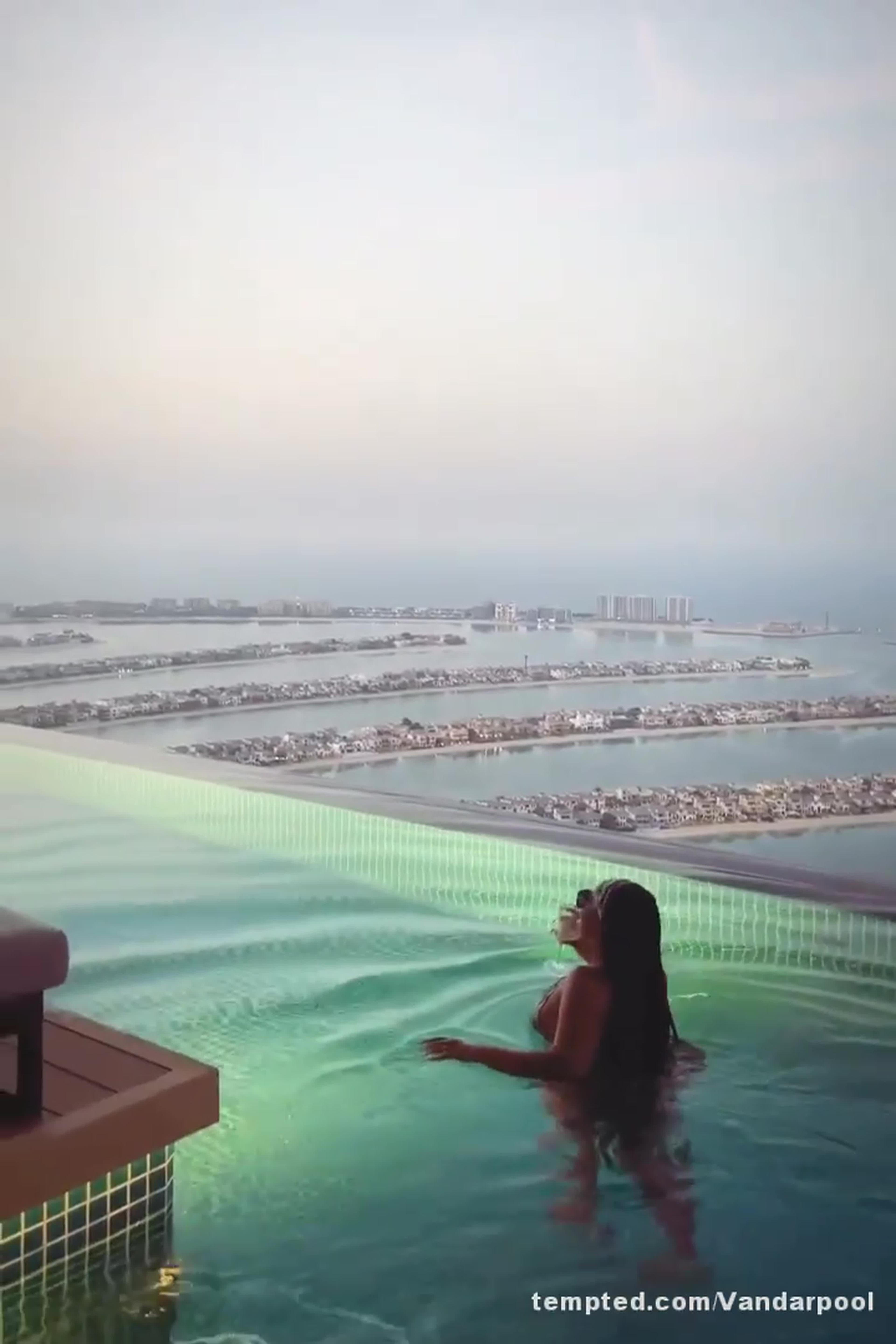 Dubai baby!! I wanna go back 🥰
