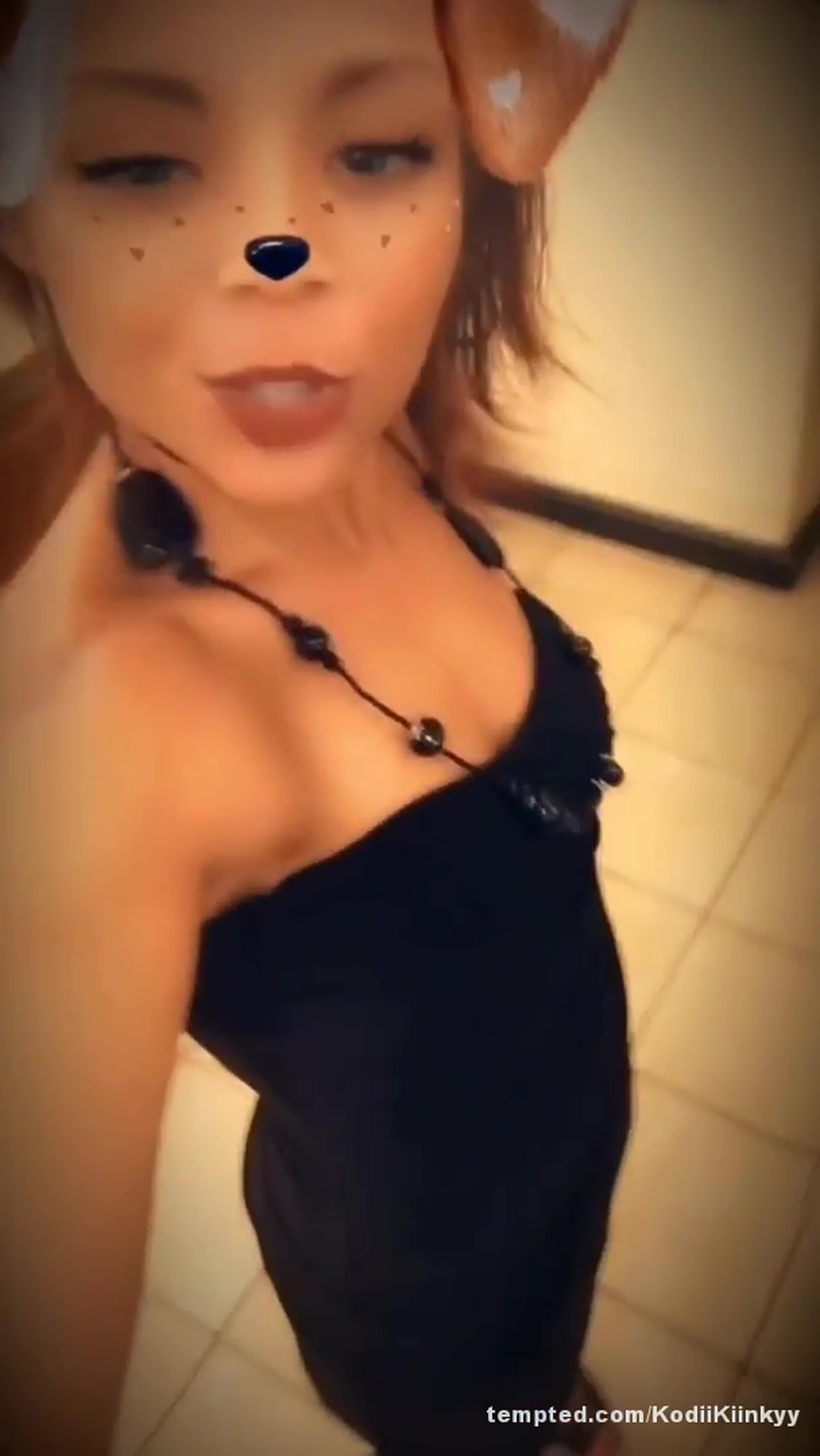 LiittleBlackkDress🖤