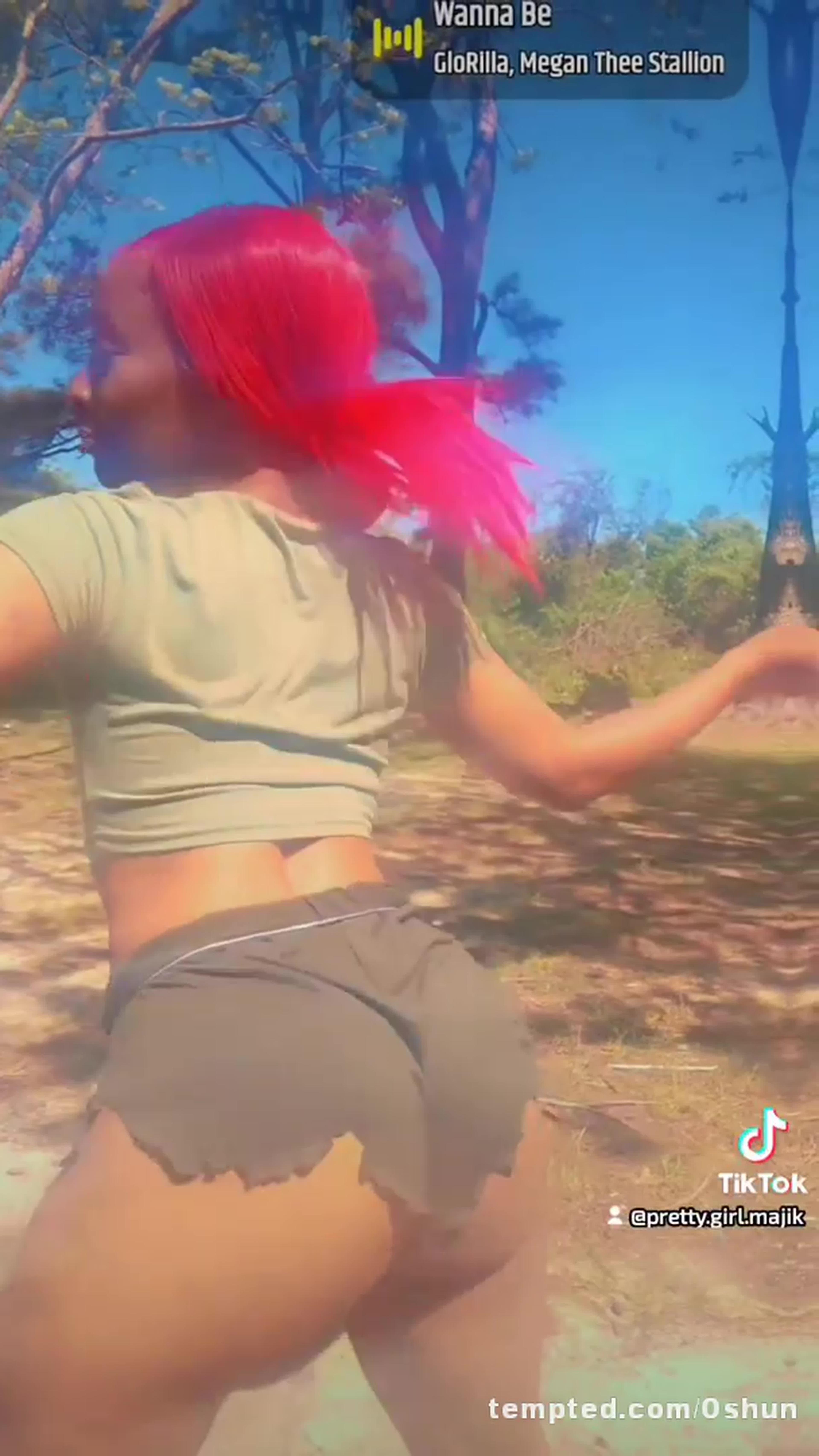 Pop that ass