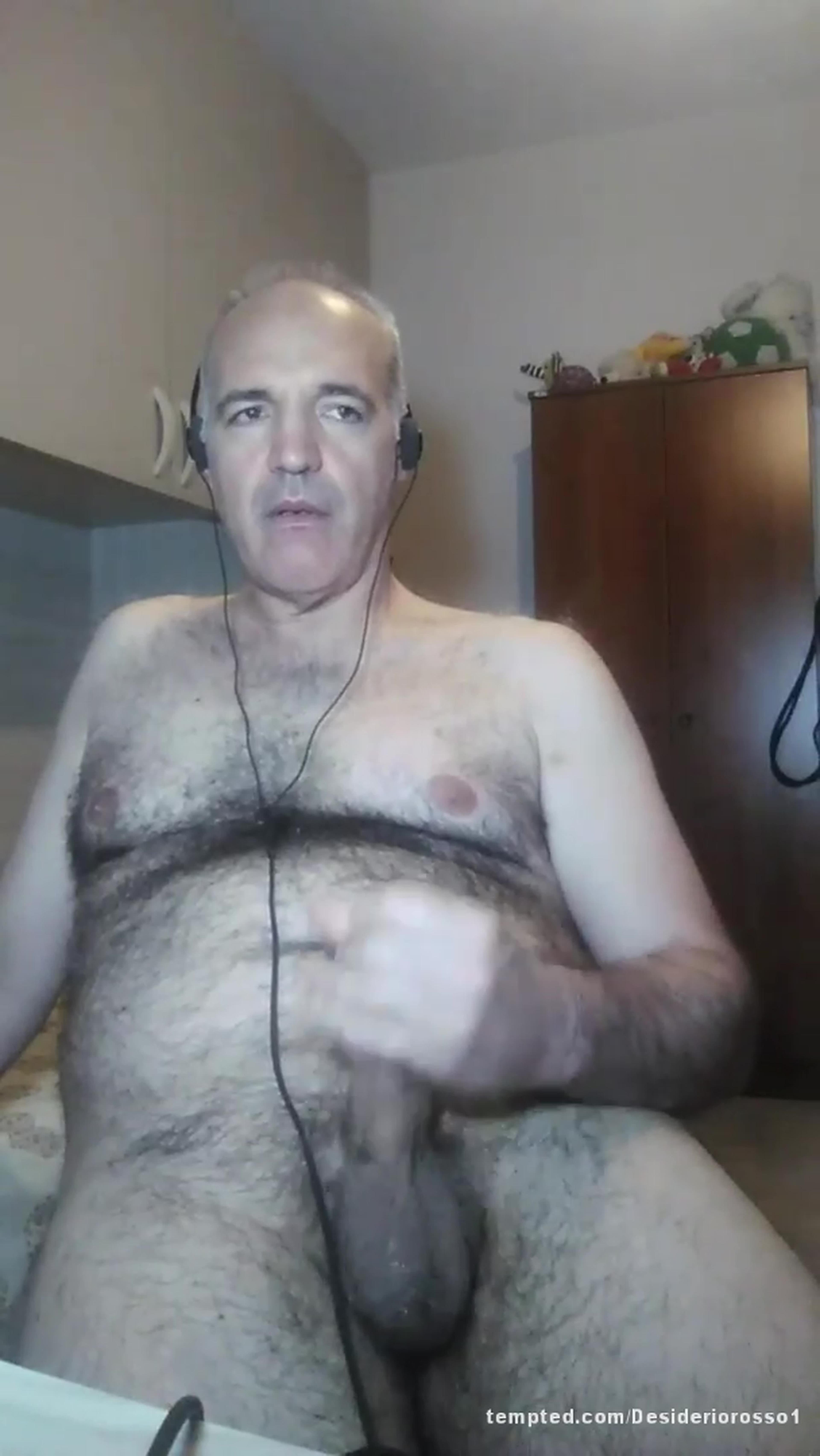 A handjob as soon as I wake up
