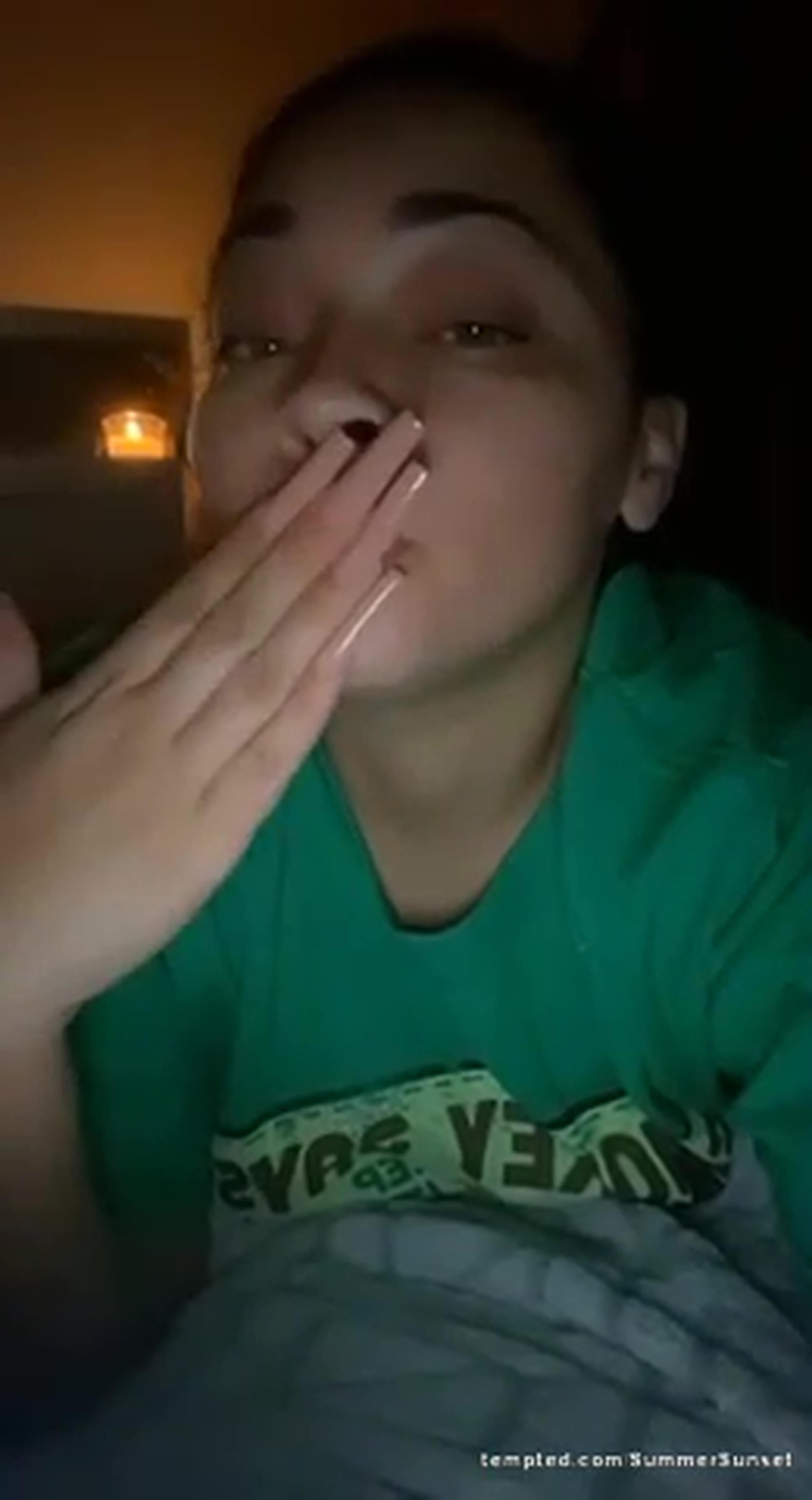 sending kisses 😘