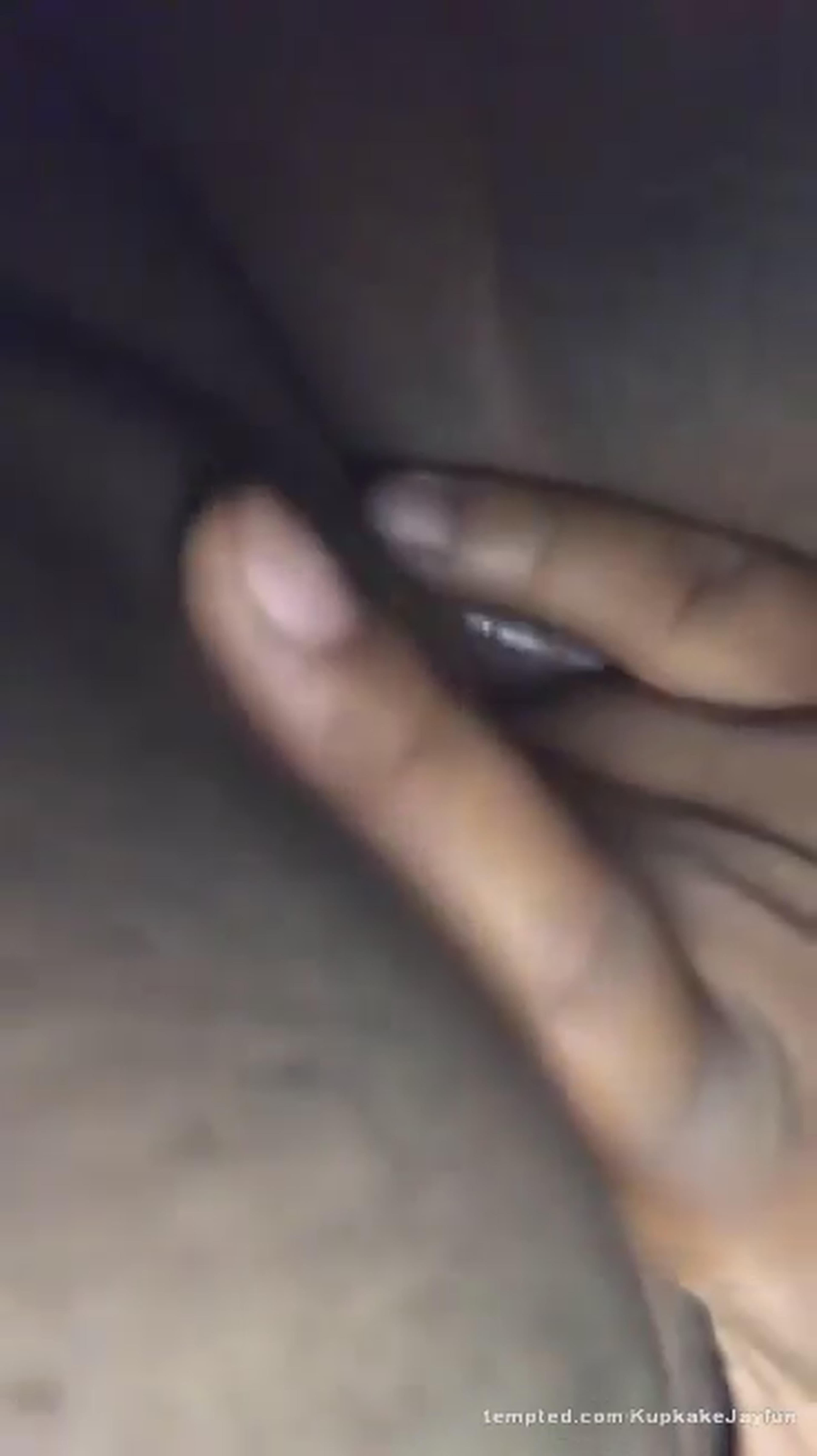 Phat pussy play