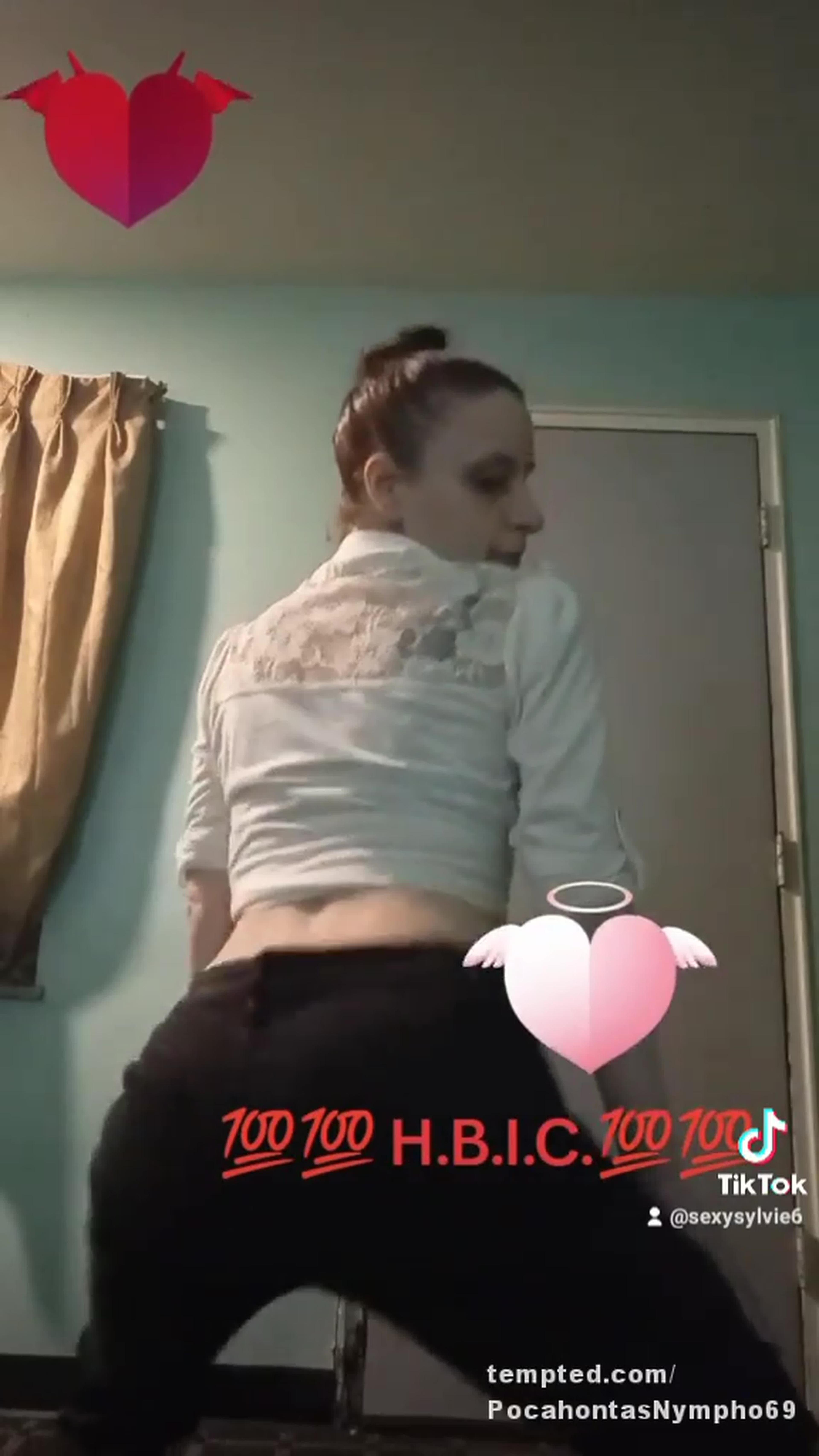 #DancingDiva