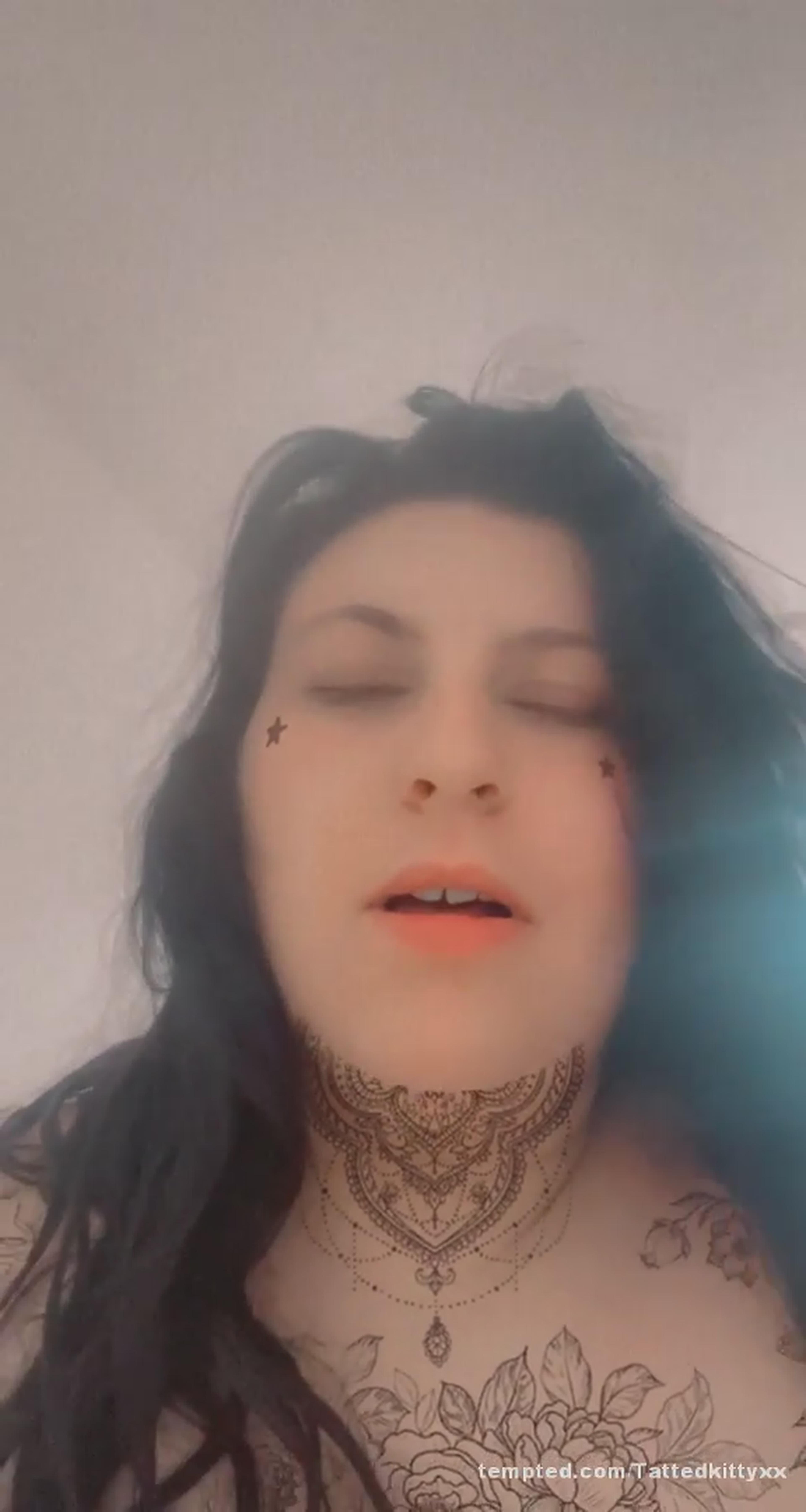 🥴