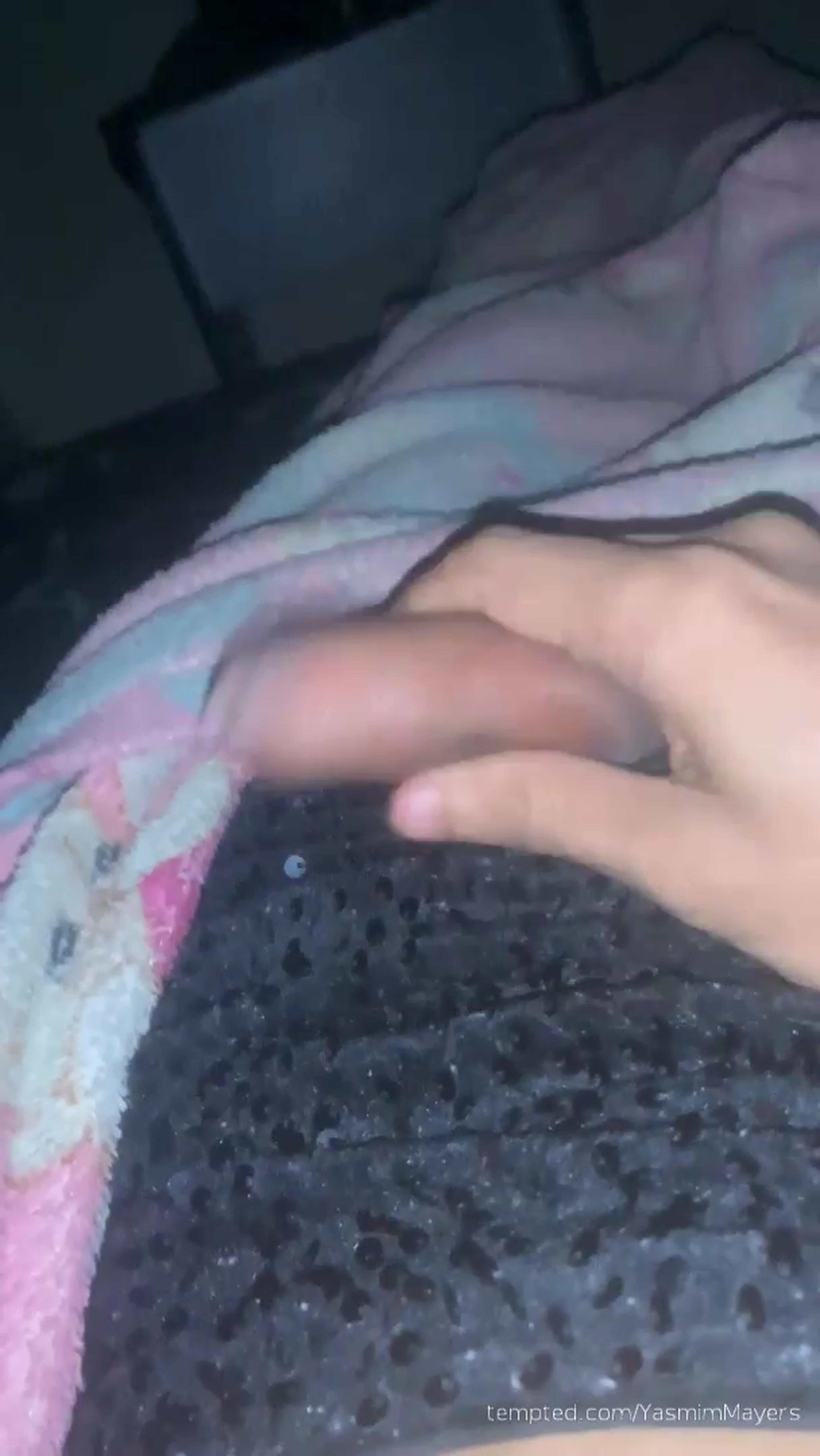 Masturbating and cum #soloplay #Cumshot #trans