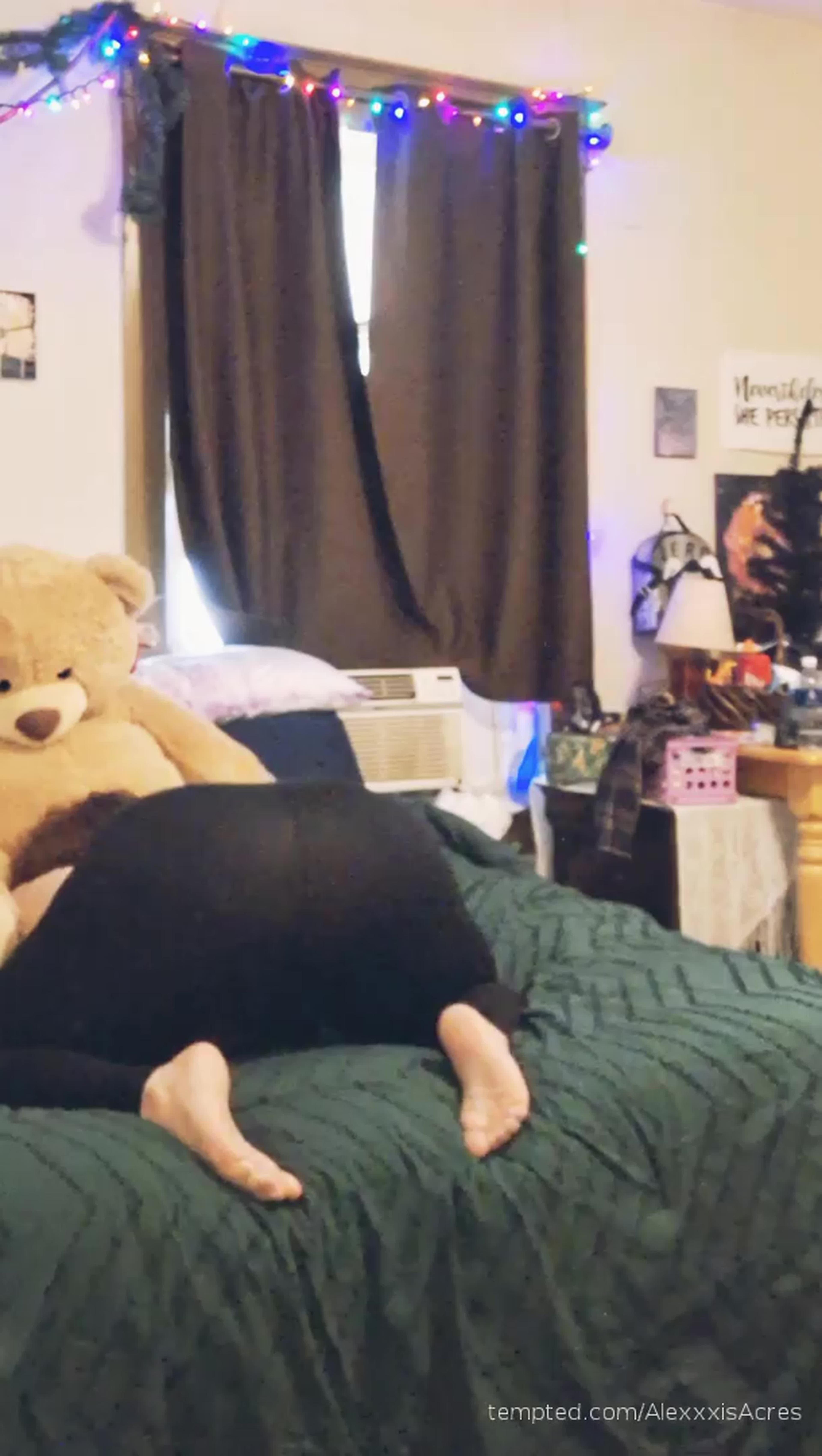 Suggestive Yoga #BBWConfidence #MyFirstLiveShow #bbwlove #SensualYoga #CurvyConfidence #EroticMovement