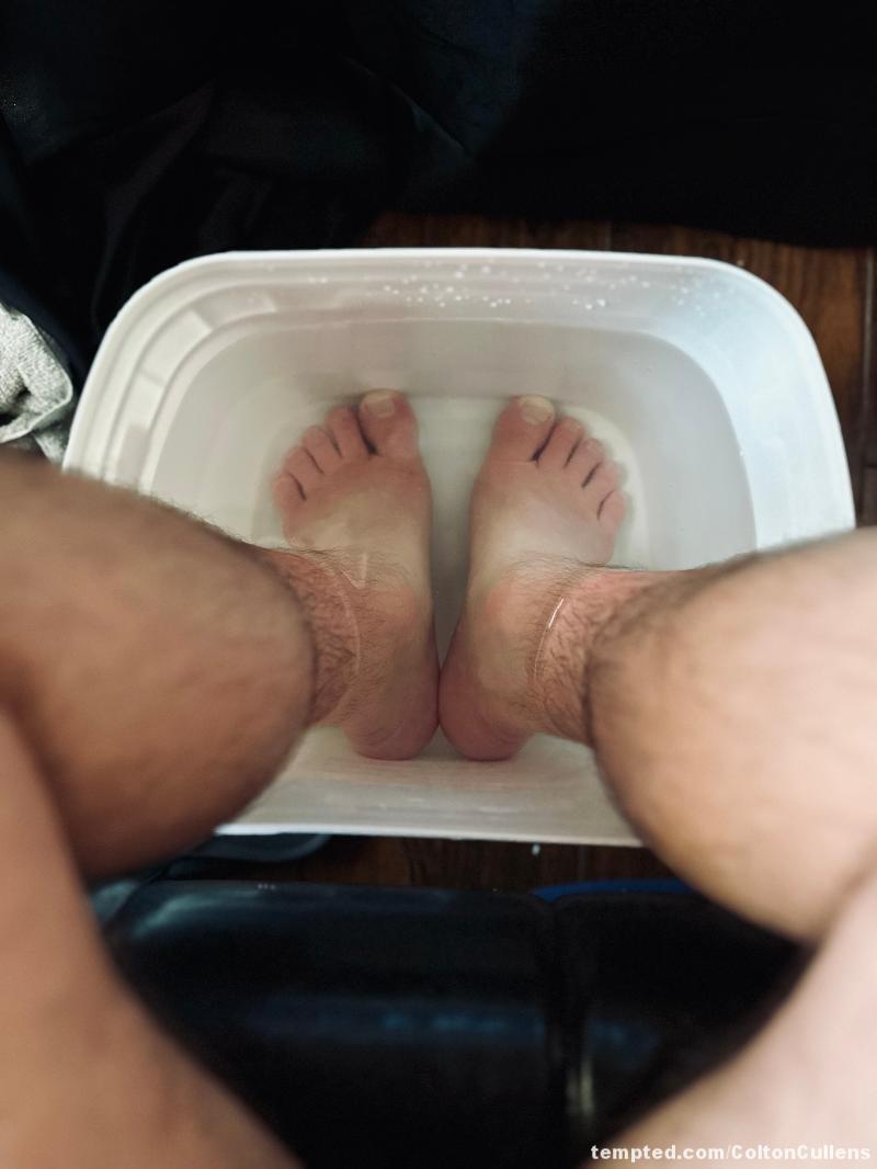 “Colton’s Hidden Temptation Album III” - For My Feet Enthusiasts #feetlovers #footworship #footfetish #solesAndToes #toesandsoletease #solesAndToesLovers #maleFootWorship #malefeetlovers